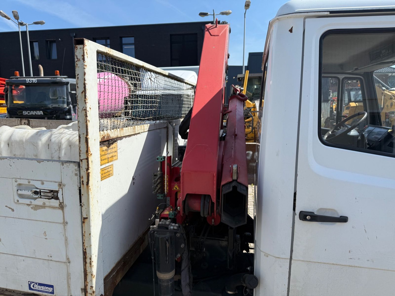 Mercedes-Benz 816 D - Малотоннажный бортовой грузовик: фото 3 Mercedes-Benz 816 D - Малотоннажный бортовой грузовик: фото 3