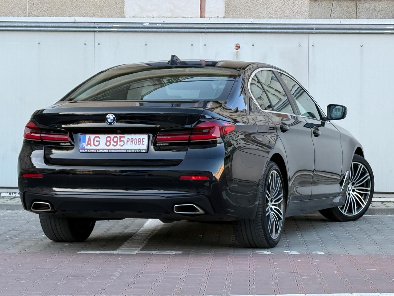 Седан BMW 520D MILDHYBRID: фото 12