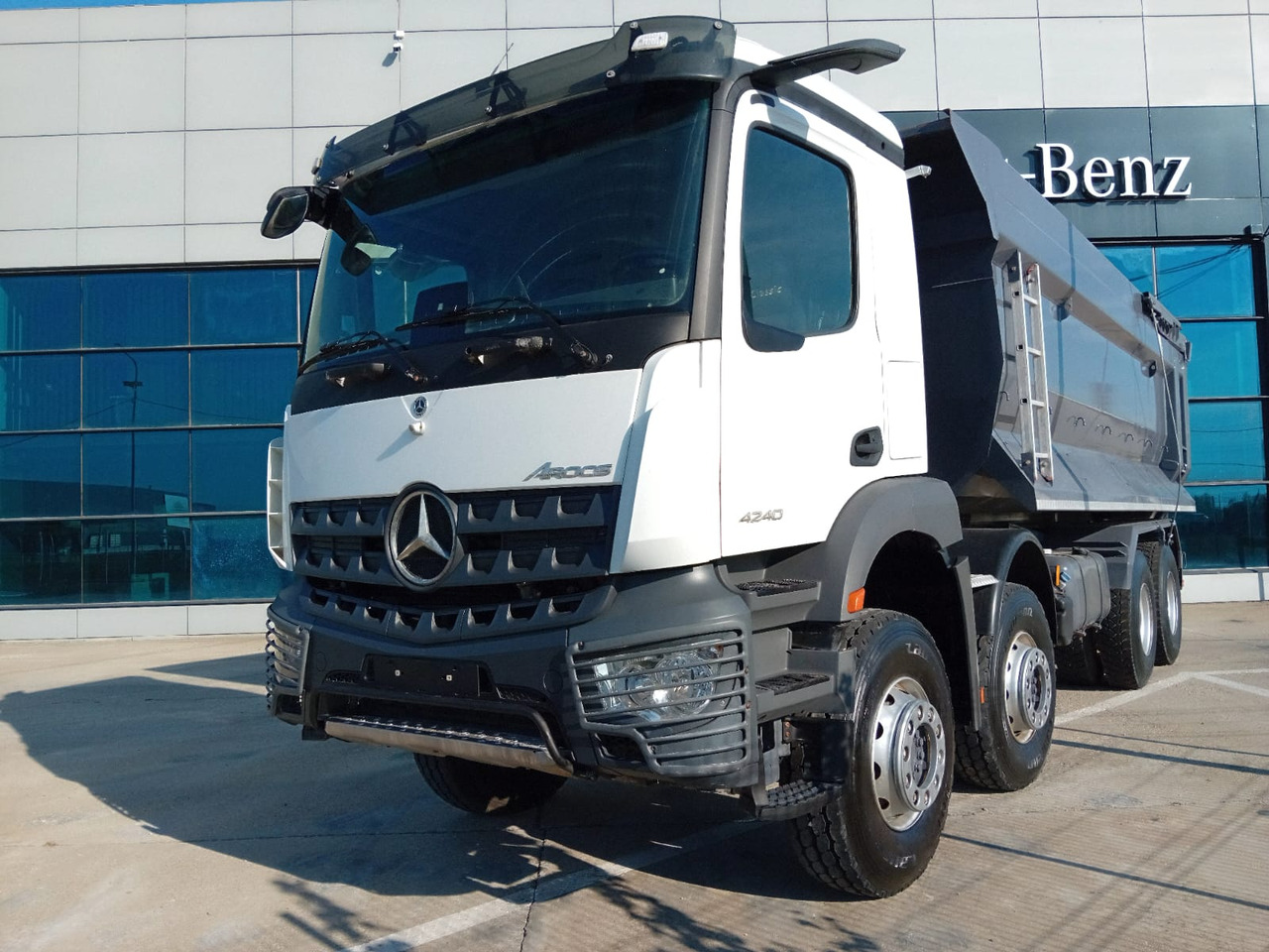 Mercedes-Benz Arocs 42.40 8×4 Basculanta/Tipper/Kipper Heavy Duty, TOP !!! - Самосвал: фото 1 Mercedes-Benz Arocs 42.40 8×4 Basculanta/Tipper/Kipper Heavy Duty, TOP !!! - Самосвал: фото 1