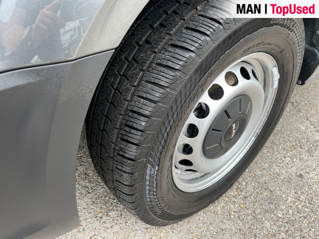 MAN TGE 3.140 4X2F SB, Automatic, Flat bed Klima ZV - Малотоннажный бортовой грузовик: фото 4 MAN TGE 3.140 4X2F SB, Automatic, Flat bed Klima ZV - Малотоннажный бортовой грузовик: фото 4