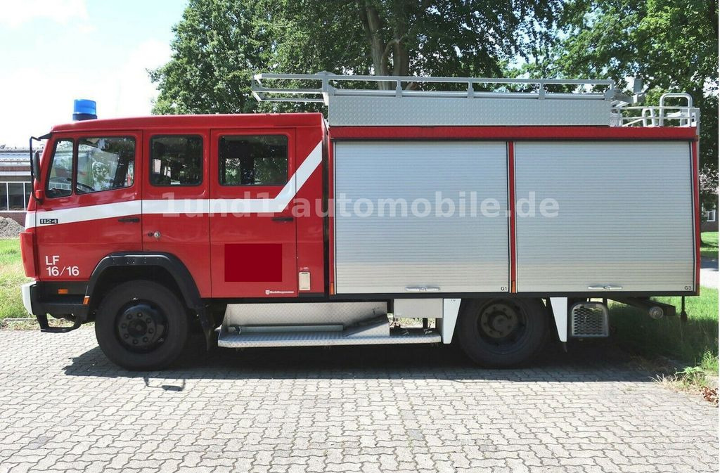 Mercedes-Benz 1124 F Feuerwehr LF 16/16 Pumpe Tank Haspel 1124 F Feuerwehr LF 16/16 Pumpe Tank Haspel - Пожарная машина: фото 4 Mercedes-Benz 1124 F Feuerwehr LF 16/16 Pumpe Tank Haspel 1124 F Feuerwehr LF 16/16 Pumpe Tank Haspel - Пожарная машина: фото 4