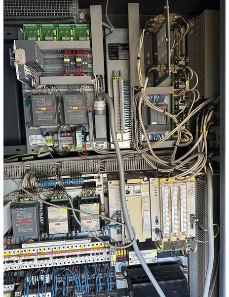 Liebherr 154EC-H6 - Башенный кран: фото 4 Liebherr 154EC-H6 - Башенный кран: фото 4