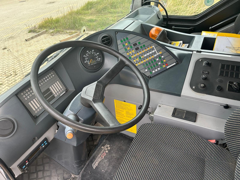 Liebherr LTM 1100-4.1 в лизинг Liebherr LTM 1100-4.1: фото 12 Liebherr LTM 1100-4.1 в лизинг Liebherr LTM 1100-4.1: фото 12