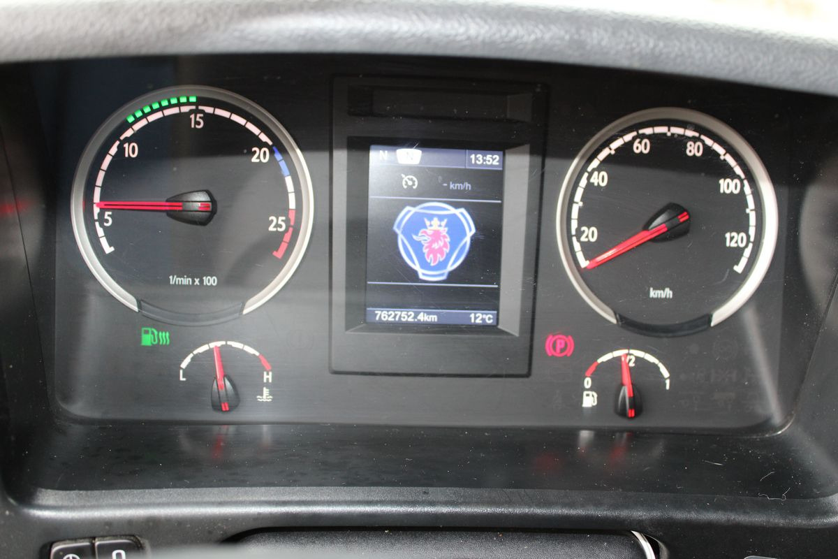 Scania P230 - Грузовик с закрытым кузовом: фото 5 Scania P230 - Грузовик с закрытым кузовом: фото 5