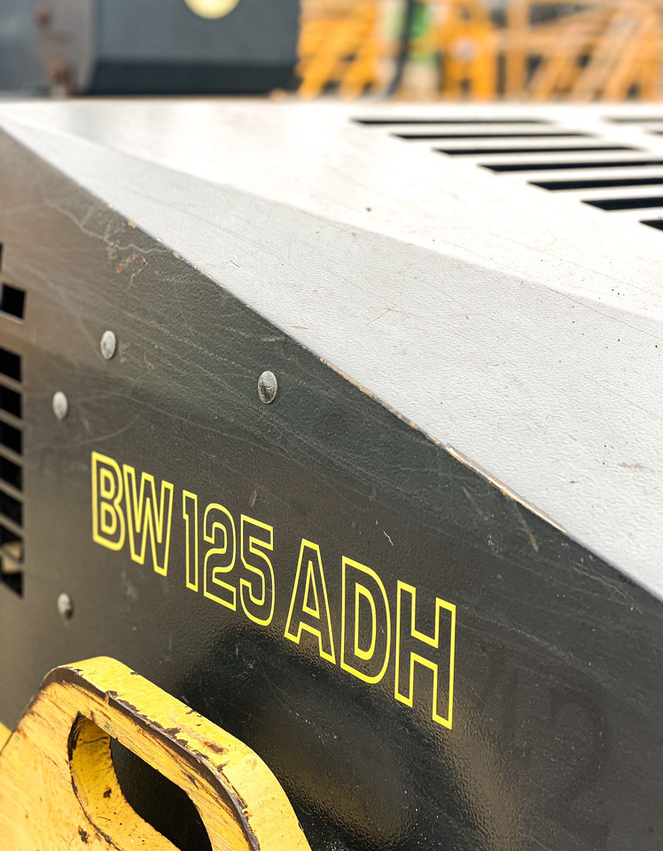 BOMAG BW 125 ADH - Каток тротуарный: фото 3 BOMAG BW 125 ADH - Каток тротуарный: фото 3