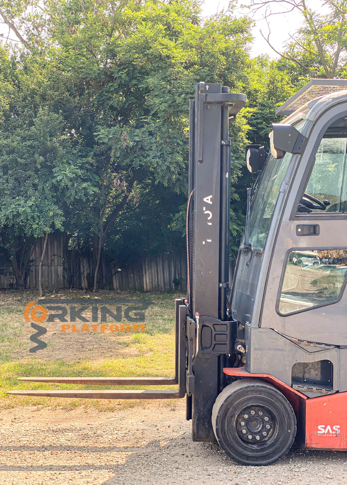 Toyota 8 FBMT 30 - Электропогрузчик: фото 4 Toyota 8 FBMT 30 - Электропогрузчик: фото 4