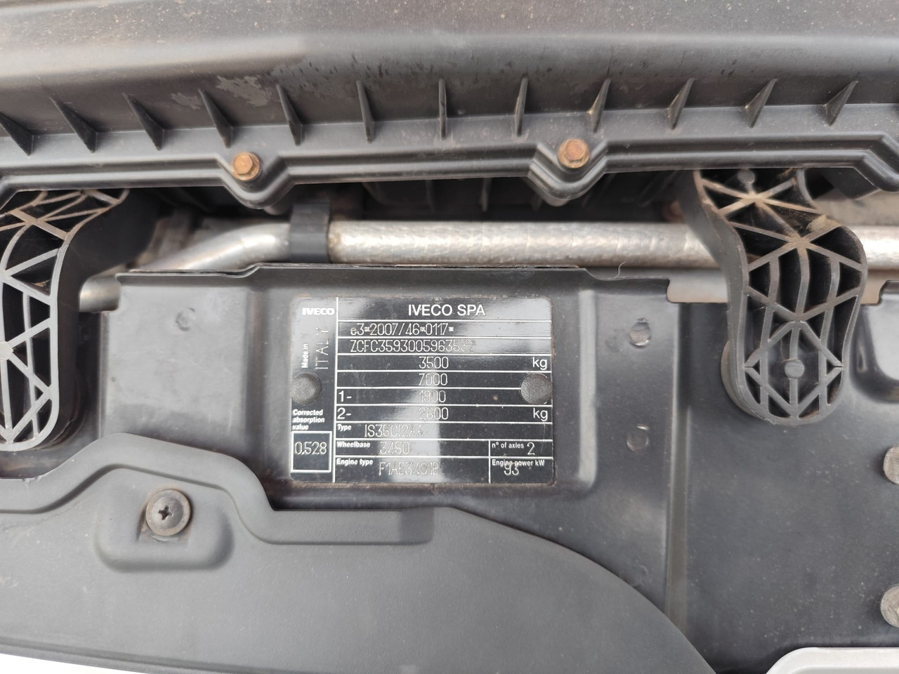 IVECO DAILY 35C13 - Малотоннажный самосвал: фото 3 IVECO DAILY 35C13 - Малотоннажный самосвал: фото 3