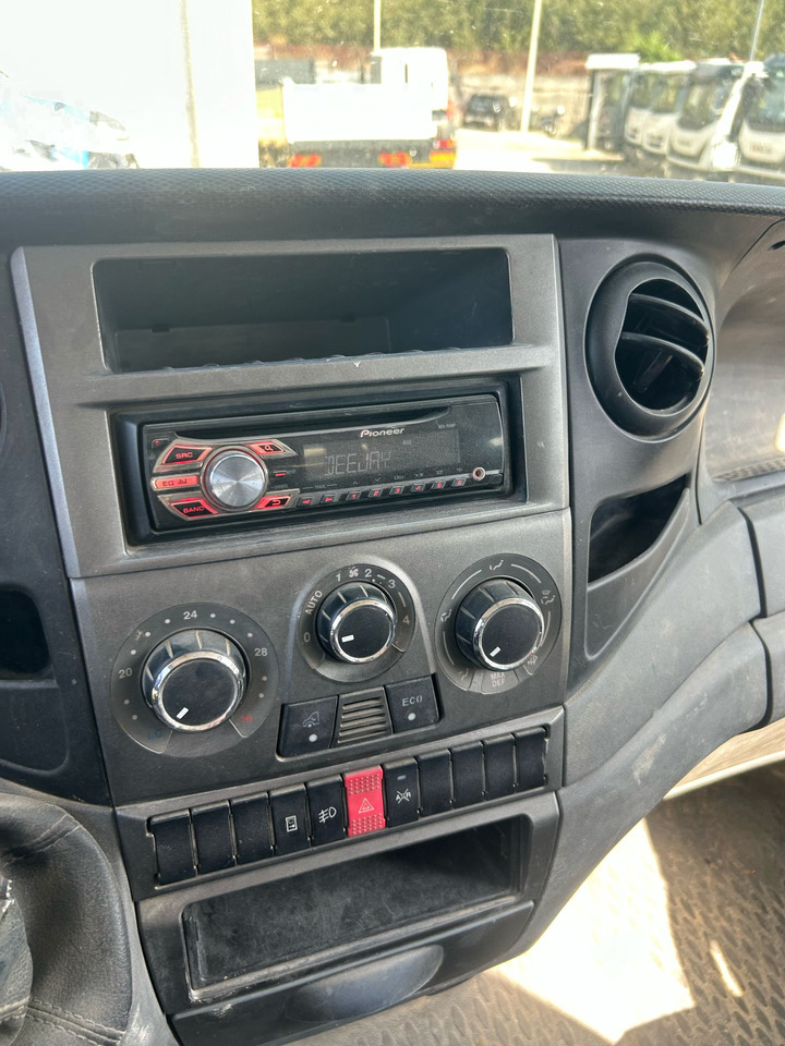 IVECO DAILY 35C13 - Малотоннажный самосвал, Грузопассажирский фургон: фото 4 IVECO DAILY 35C13 - Малотоннажный самосвал, Грузопассажирский фургон: фото 4