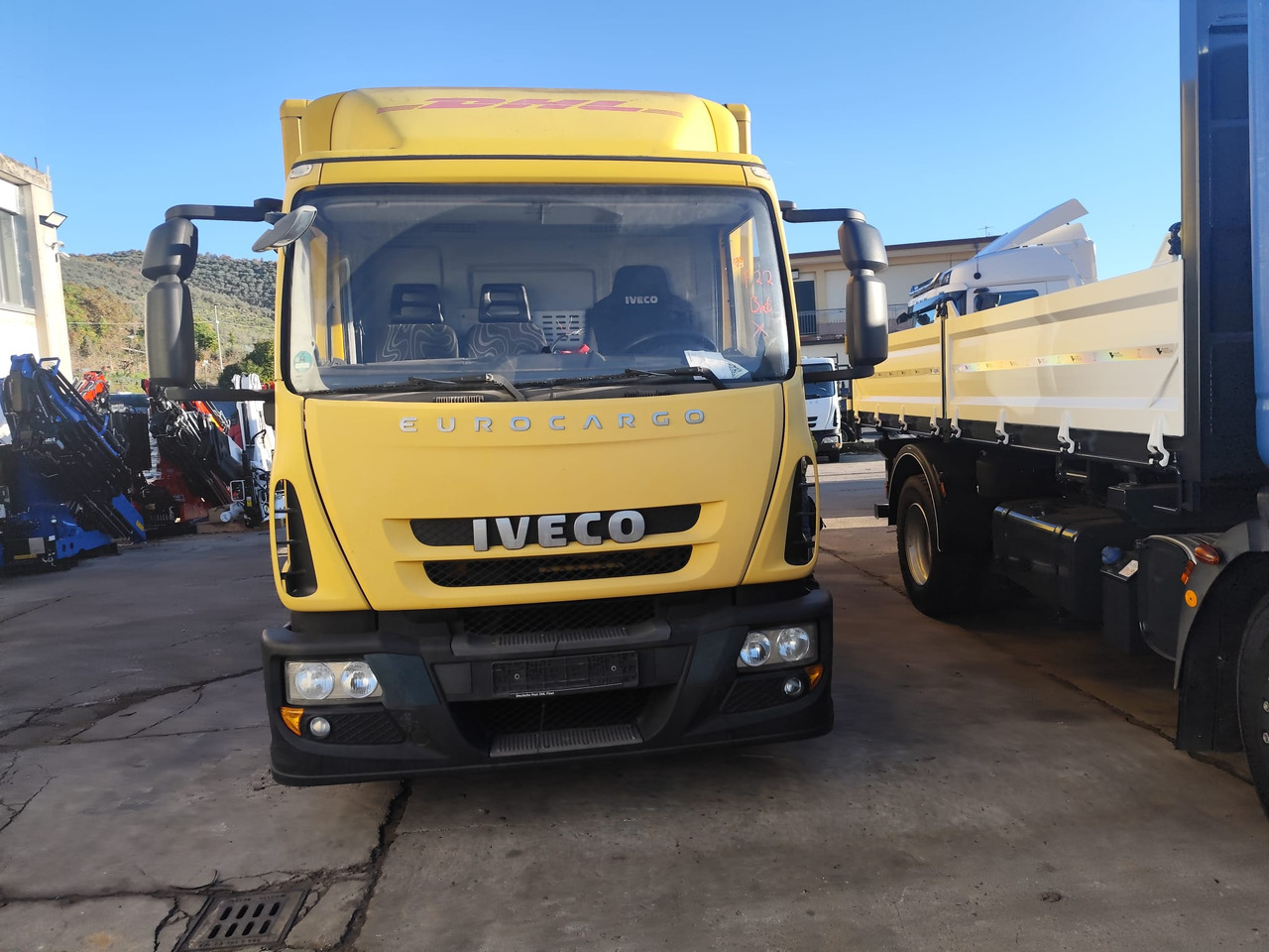 IVECO EUROCARGO 120E28P - Грузовик-шасси: фото 3 IVECO EUROCARGO 120E28P - Грузовик-шасси: фото 3