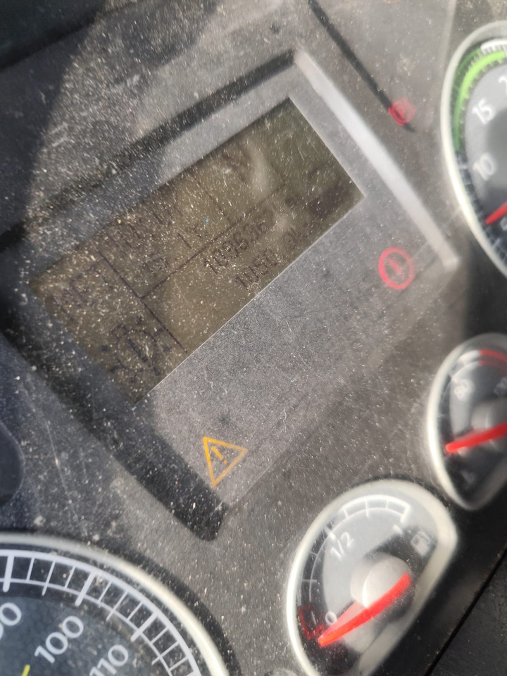 IVECO EUROCARGO 140E25 - Грузовик-шасси: фото 3 IVECO EUROCARGO 140E25 - Грузовик-шасси: фото 3