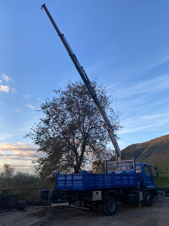 IVECO EUROCARGO 150E25P - Автоманипулятор, Самосвал: фото 3 IVECO EUROCARGO 150E25P - Автоманипулятор, Самосвал: фото 3