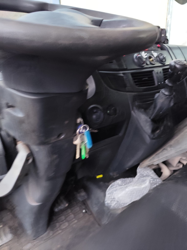 IVECO EUROCARGO 190EL28 - Грузовик-шасси: фото 5 IVECO EUROCARGO 190EL28 - Грузовик-шасси: фото 5