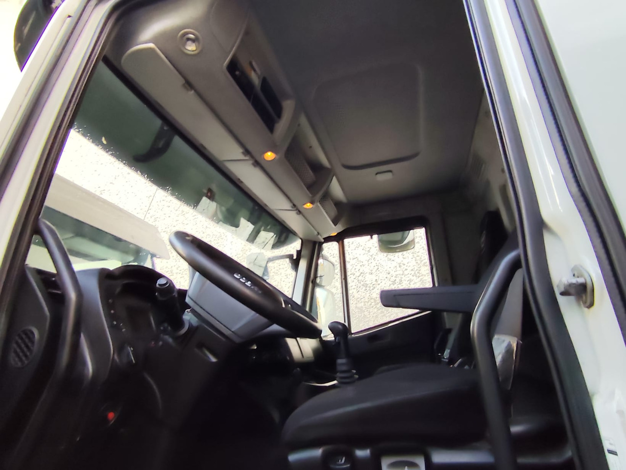 IVECO STRALIS AD 260S31 XP - Грузовик-шасси: фото 5 IVECO STRALIS AD 260S31 XP - Грузовик-шасси: фото 5