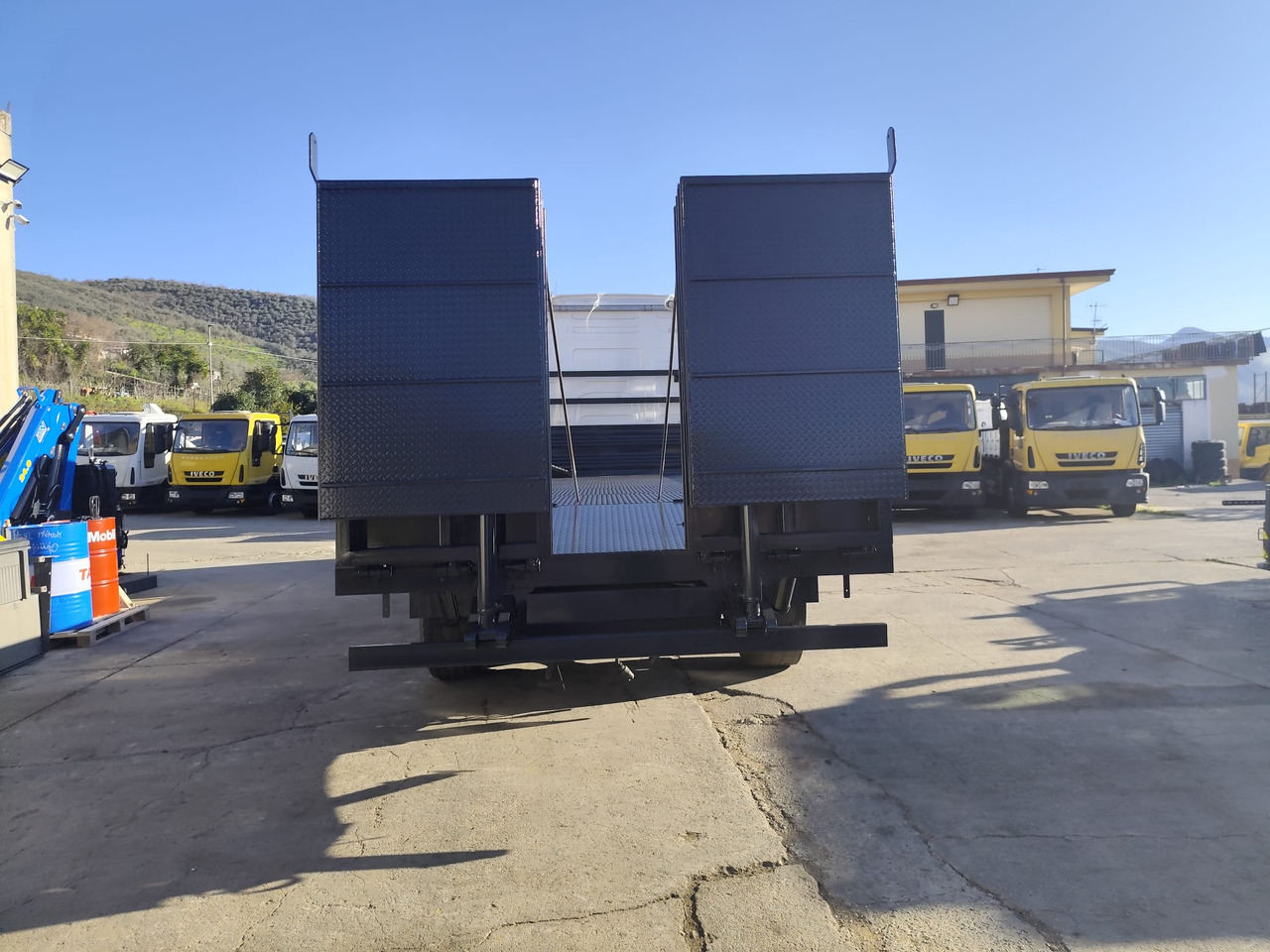 VOLVO FH16.660 - Грузовик бортовой/ Платформа: фото 2 VOLVO FH16.660 - Грузовик бортовой/ Платформа: фото 2