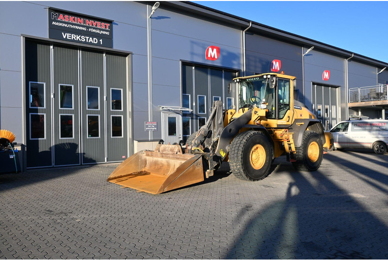 Volvo L90H 1.225.000kr ex m - Колёсный погрузчик: фото 2 Volvo L90H 1.225.000kr ex m - Колёсный погрузчик: фото 2