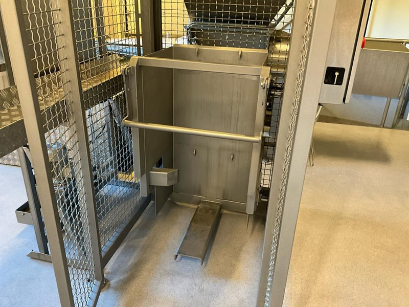 Coriarius - Металлообрабатывающий станок: фото 3 Coriarius - Металлообрабатывающий станок: фото 3