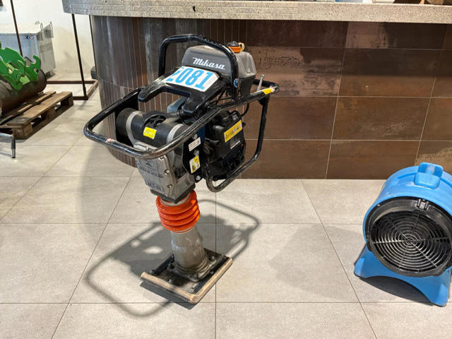 Mikasa MT-55 H - Строительная техника: фото 1 Mikasa MT-55 H - Строительная техника: фото 1