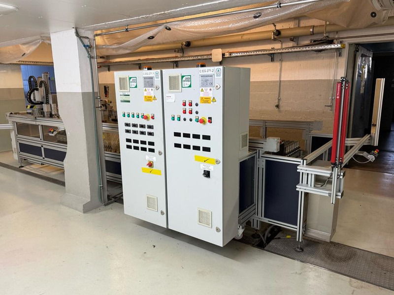 Tecnorama 4R/200-SHAKE 2/WS216 - Строительная техника: фото 1 Tecnorama 4R/200-SHAKE 2/WS216 - Строительная техника: фото 1