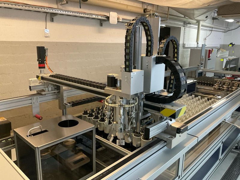 Tecnorama 4R/200-SHAKE 2/WS216 - Строительная техника: фото 3 Tecnorama 4R/200-SHAKE 2/WS216 - Строительная техника: фото 3