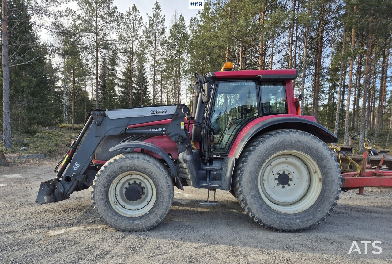 Valtra T182 - Трактор: фото 3 Valtra T182 - Трактор: фото 3