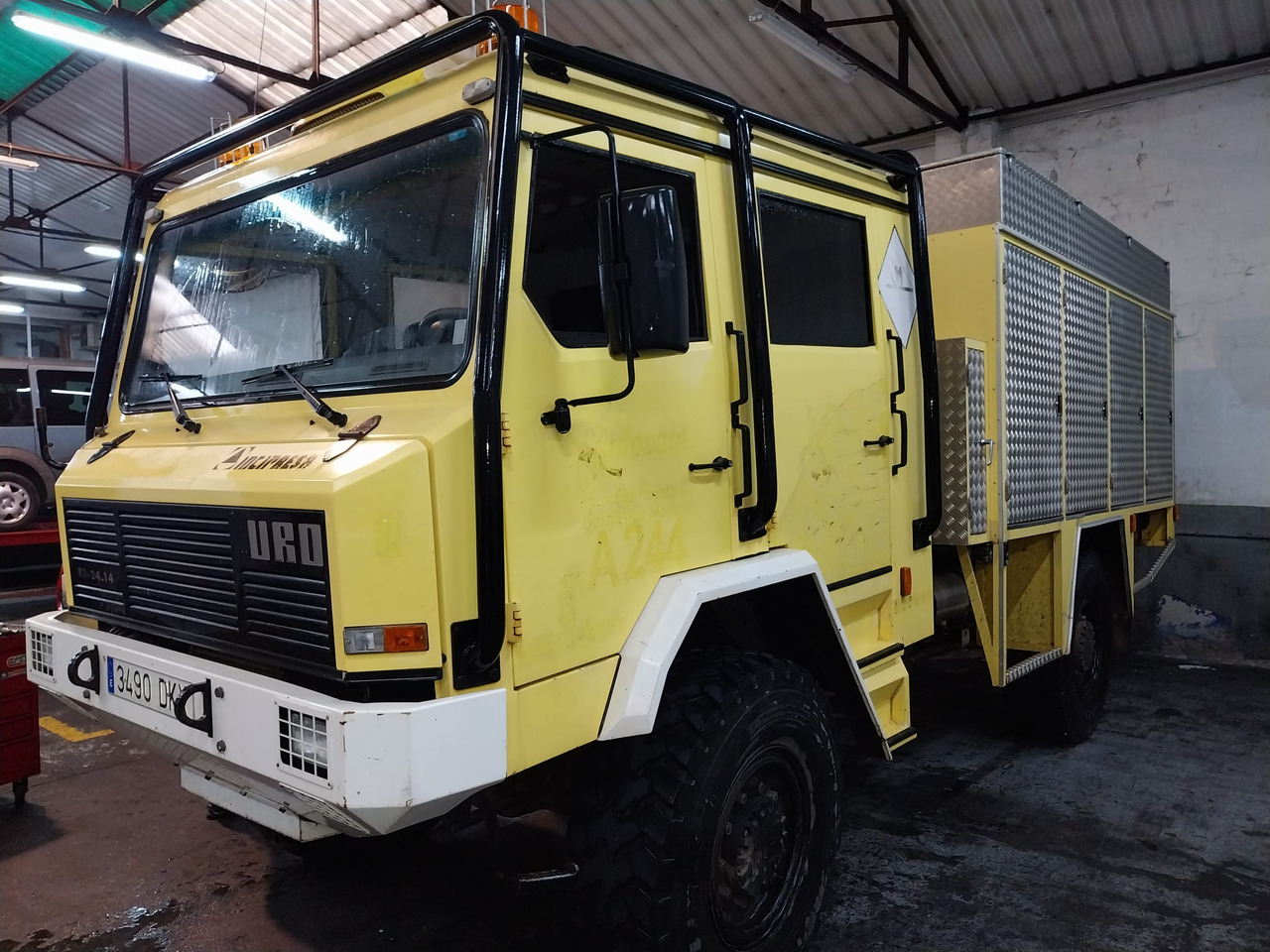 URO-IVECO TT URO F3-24 - Пожарная машина: фото 1 URO-IVECO TT URO F3-24 - Пожарная машина: фото 1