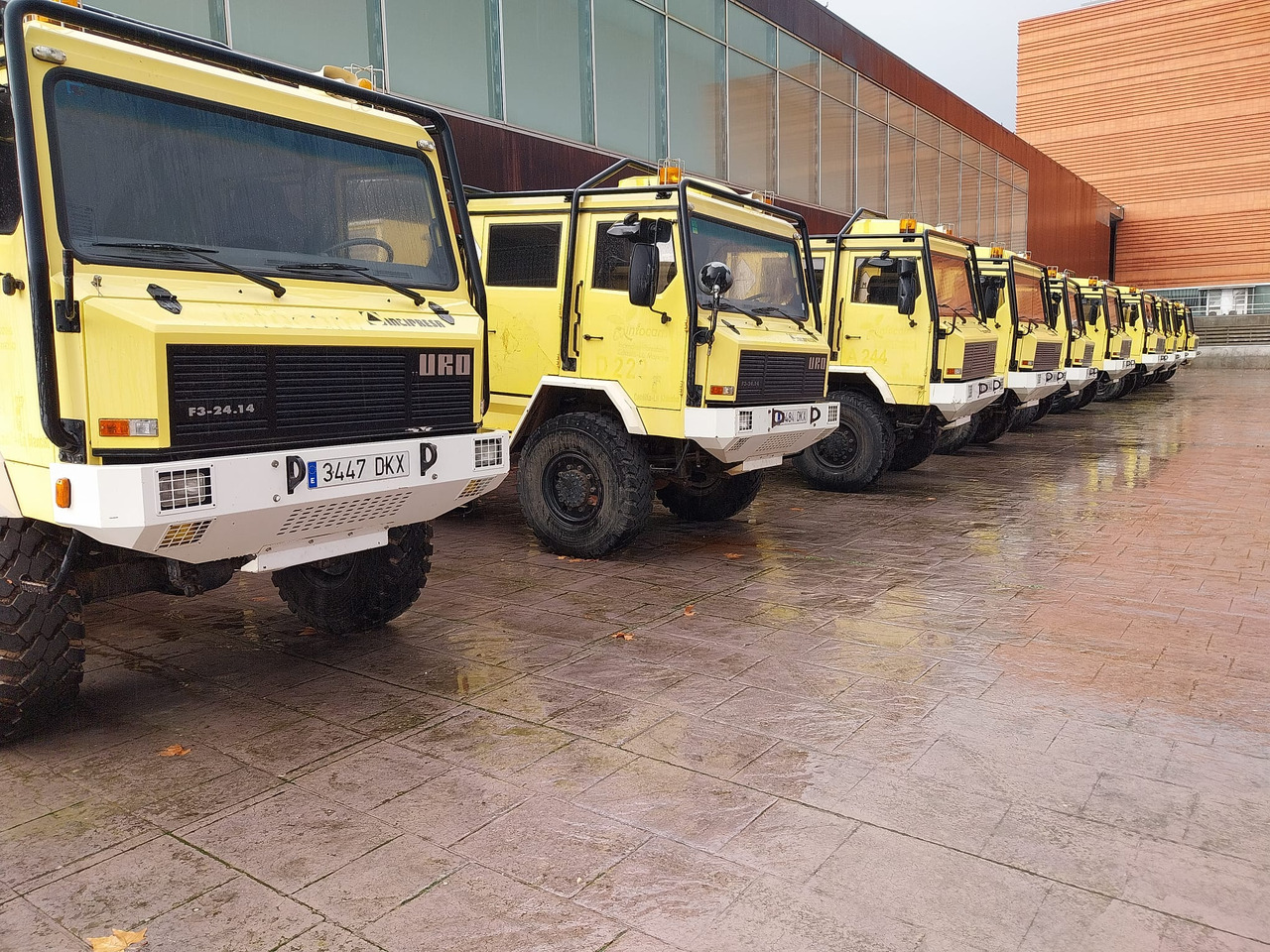 URO-IVECO TT URO F3-24 - Пожарная машина: фото 2 URO-IVECO TT URO F3-24 - Пожарная машина: фото 2