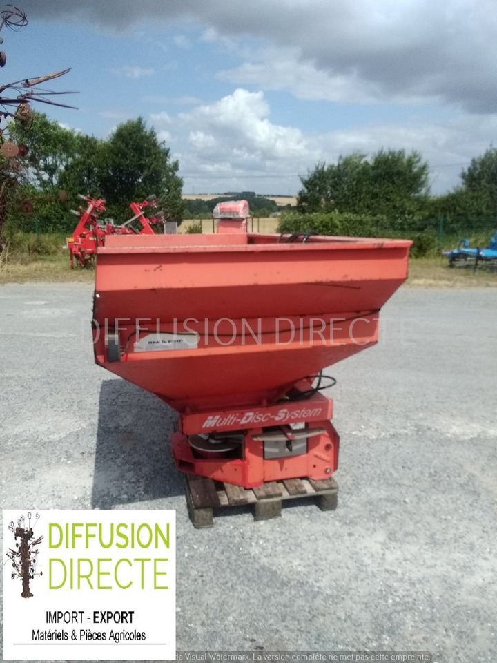 KUHN DISTRIBUTEUR D'ENGRAIS MDS 921 - Разбрасыватель удобрений: фото 1 KUHN DISTRIBUTEUR D'ENGRAIS MDS 921 - Разбрасыватель удобрений: фото 1