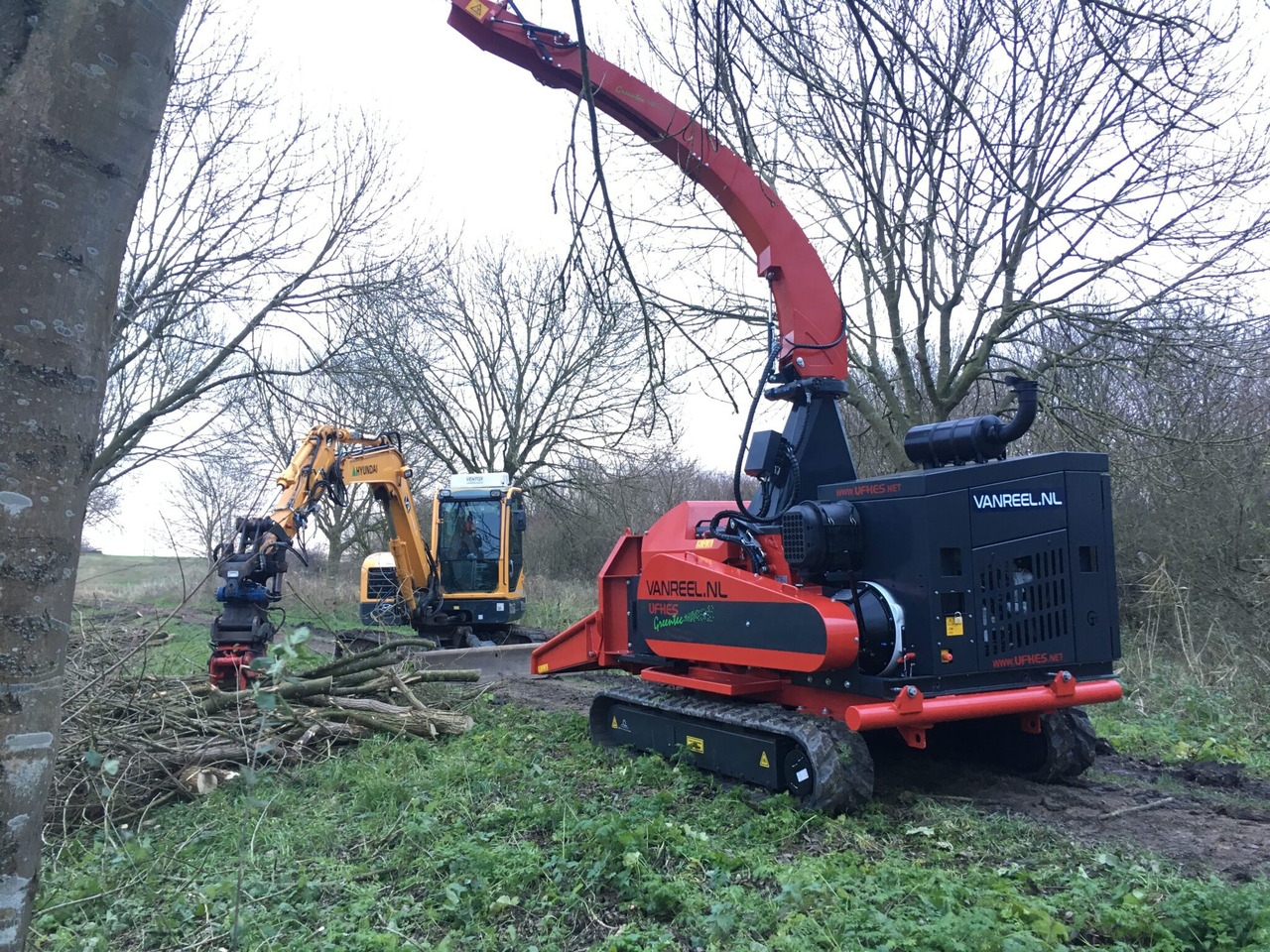 UFKES 942 Chipper - Измельчитель древесины: фото 4 UFKES 942 Chipper - Измельчитель древесины: фото 4