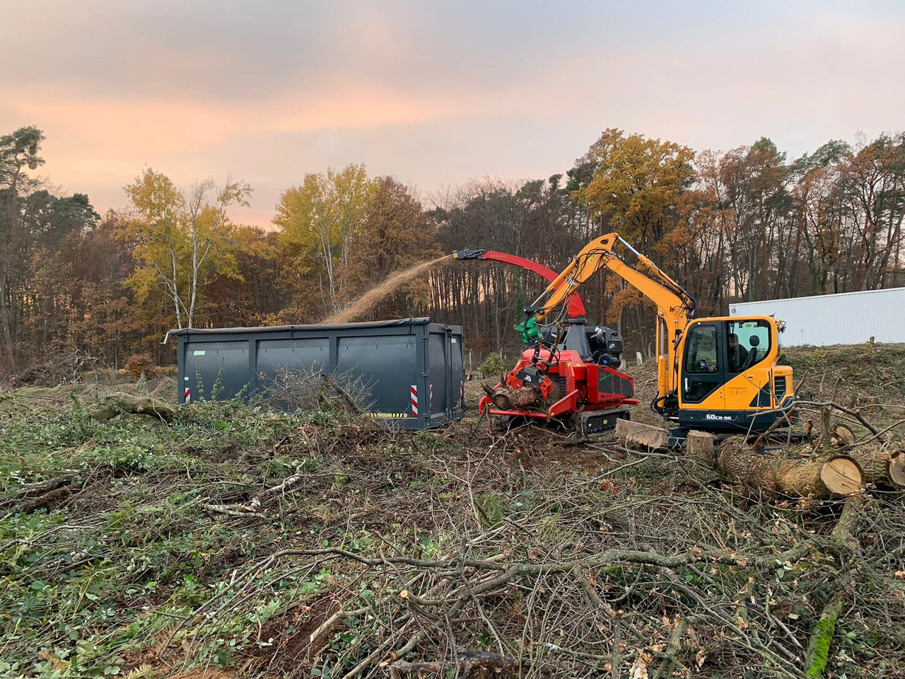 UFKES 942 Chipper - Измельчитель древесины: фото 5 UFKES 942 Chipper - Измельчитель древесины: фото 5