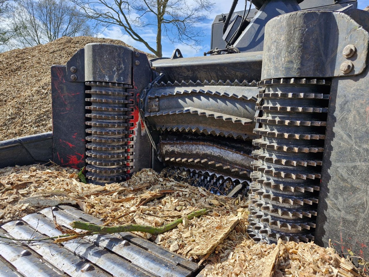 UFKES Greentec 962 Tracked Chipper - Измельчитель древесины: фото 3 UFKES Greentec 962 Tracked Chipper - Измельчитель древесины: фото 3