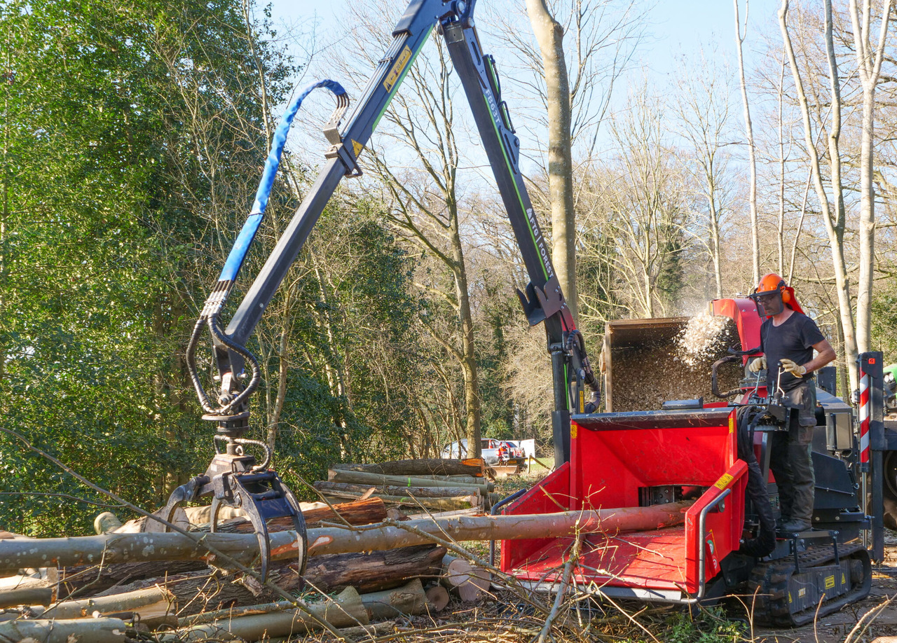 Измельчитель древесины UFKES Greentec Cheetah 30 Tracked: фото 15 Измельчитель древесины UFKES Greentec Cheetah 30 Tracked: фото 15