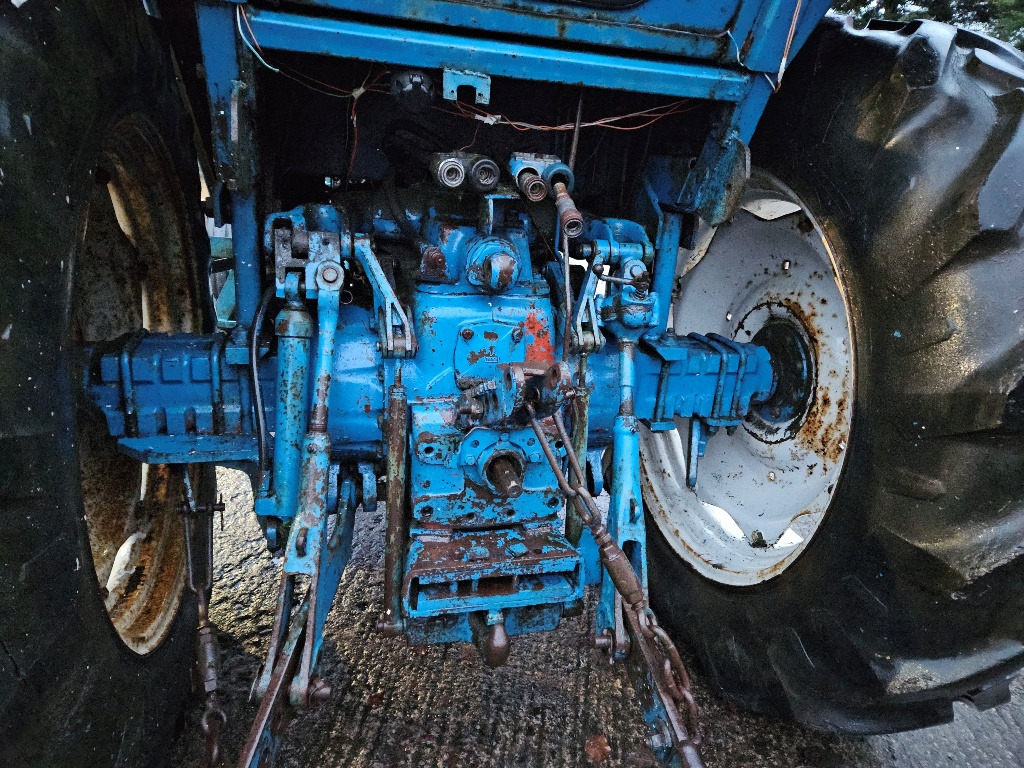 Ford 7700 2wd Tractor - Трактор: фото 4 Ford 7700 2wd Tractor - Трактор: фото 4