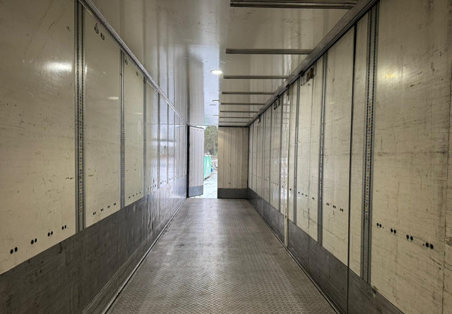 Полуприцеп-рефрижератор EkeriFRC Thermo King: фото 9