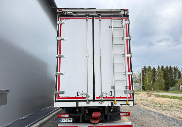 VolvoFH 540 8x4 66m3 - Грузовик с закрытым кузовом: фото 5 VolvoFH 540 8x4 66m3 - Грузовик с закрытым кузовом: фото 5