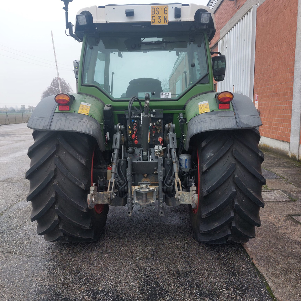 FENDT 211 - Трактор: фото 2 FENDT 211 - Трактор: фото 2