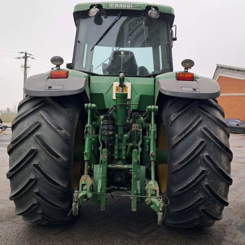 JOHN DEERE 8320 - Трактор: фото 3 JOHN DEERE 8320 - Трактор: фото 3