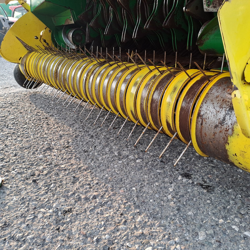 ROTOPRESSA JOHN DEERE 592 - Пресс-подборщик рулонный: фото 5 ROTOPRESSA JOHN DEERE 592 - Пресс-подборщик рулонный: фото 5