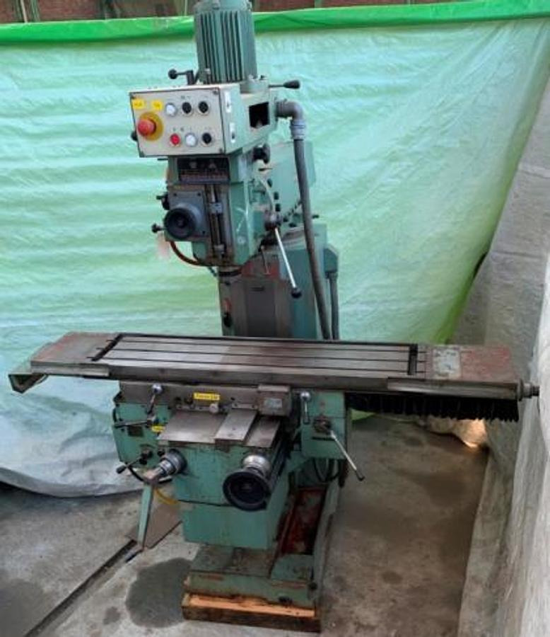 Mehrzweckfräsmaschine TOS - Фрезерный станок по металлу: фото 1 Mehrzweckfräsmaschine TOS - Фрезерный станок по металлу: фото 1