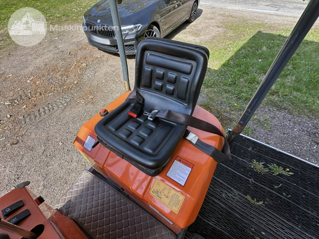 Мини-экскаватор Haitu H 10: фото 11 Мини-экскаватор Haitu H 10: фото 11