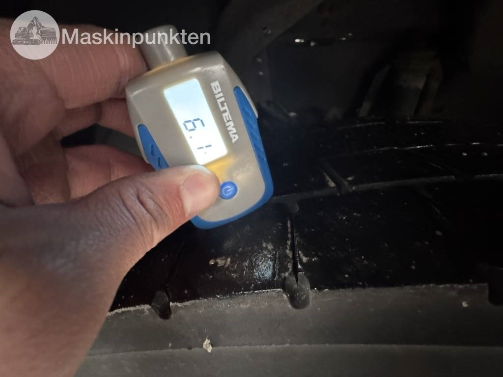 Тягач Scania R 420: фото 26