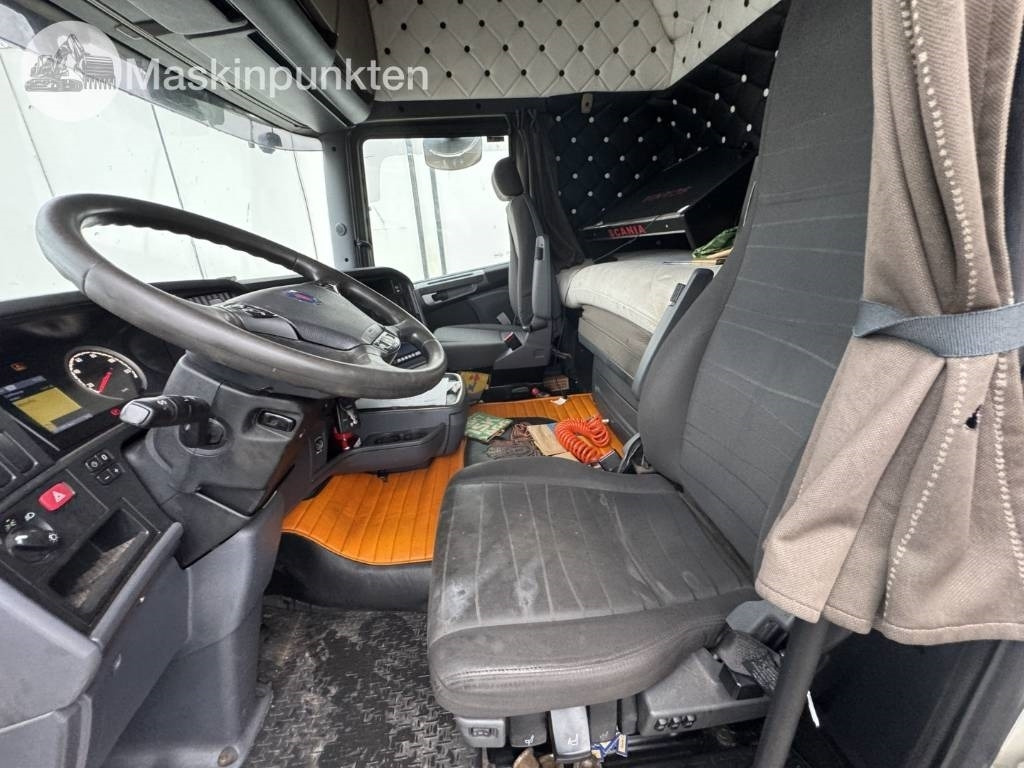 Тягач Scania R 420: фото 35