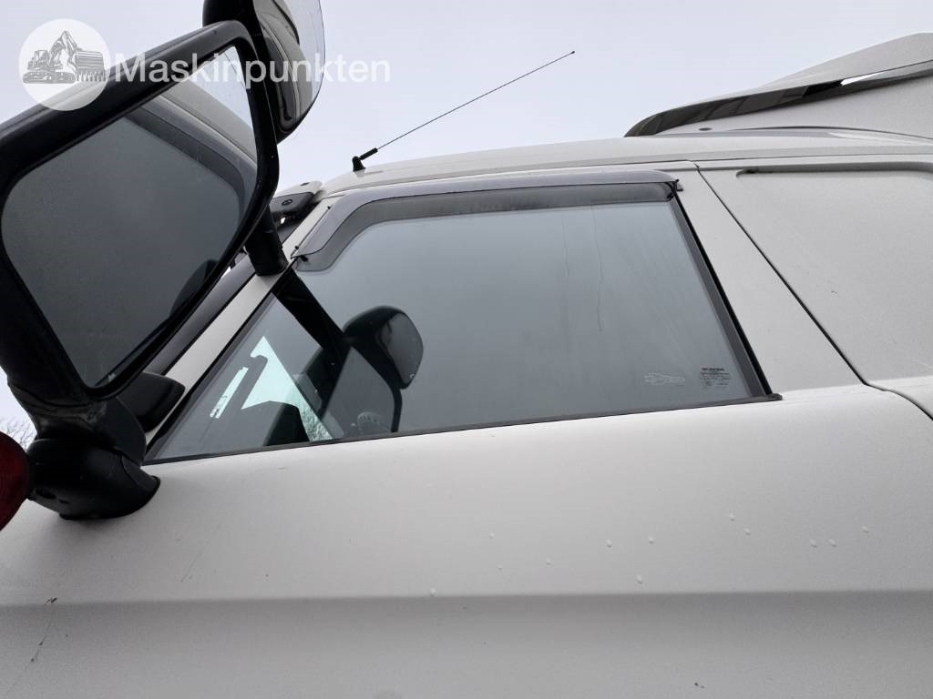 Тягач Scania R 420: фото 32