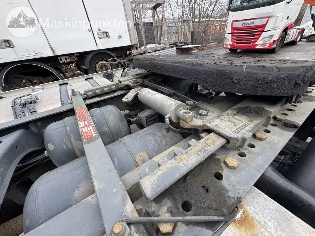 Тягач Scania R 420: фото 12