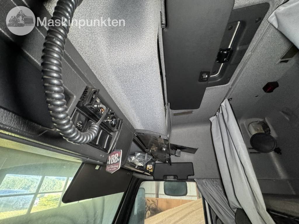 Тягач Volvo FH 12: фото 41