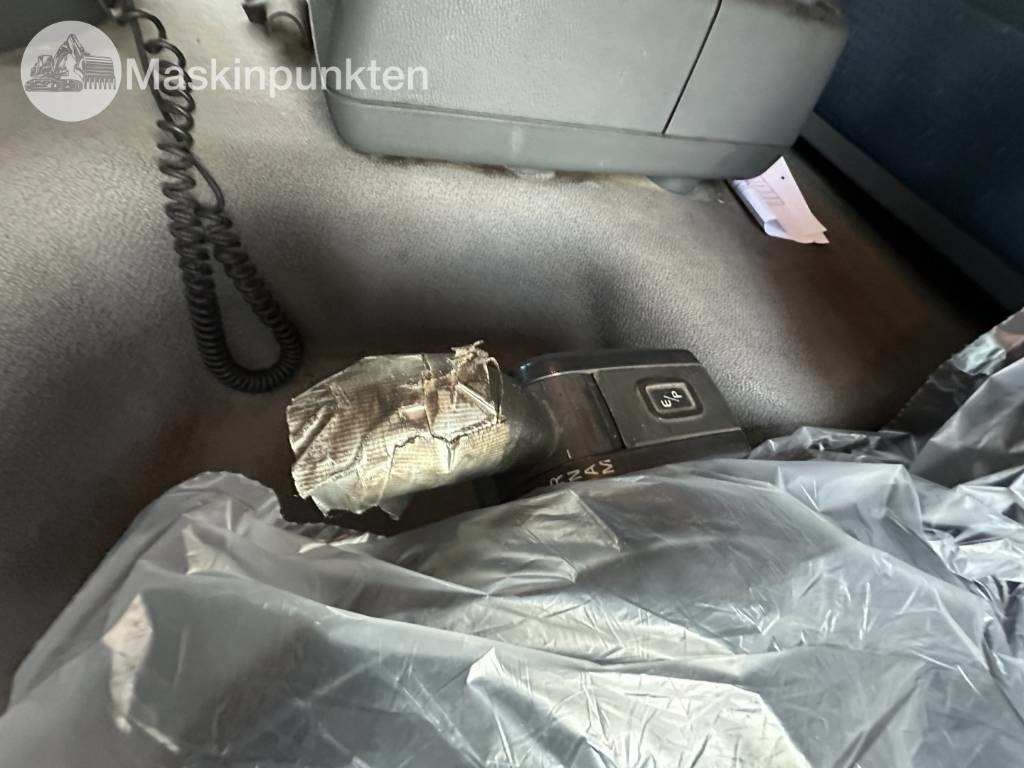 Автоманипулятор Volvo FM 480: фото 31