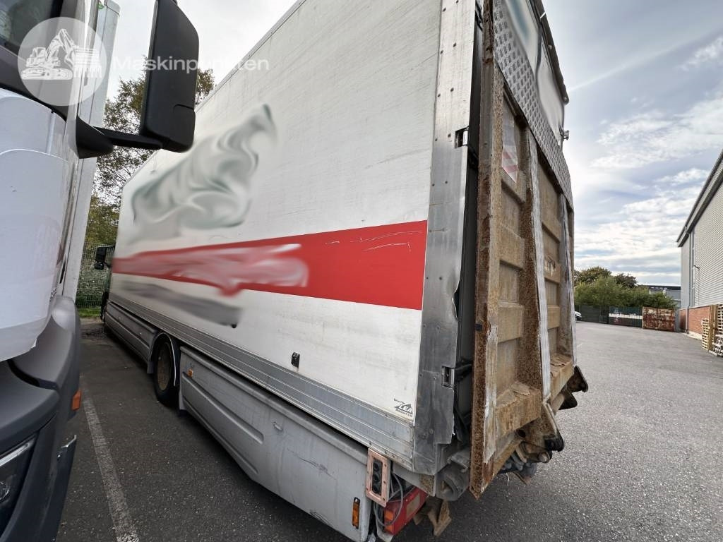 Грузовик с закрытым кузовом Volvo FM 9 300: фото 7 Грузовик с закрытым кузовом Volvo FM 9 300: фото 7