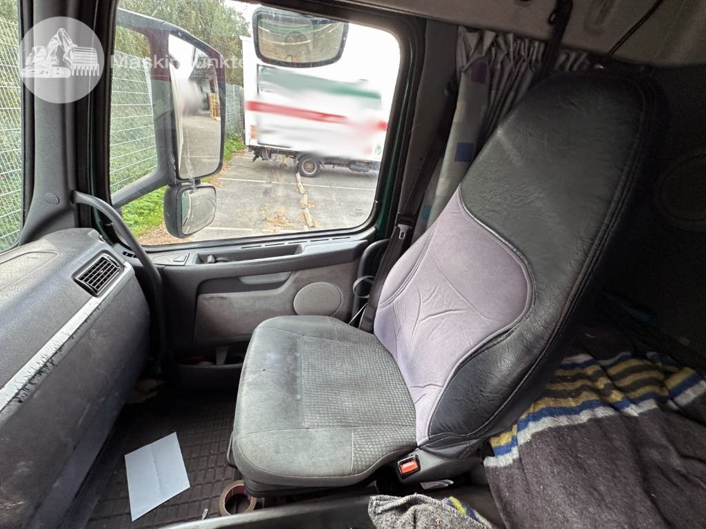 Грузовик с закрытым кузовом Volvo FM 9 300: фото 35 Грузовик с закрытым кузовом Volvo FM 9 300: фото 35