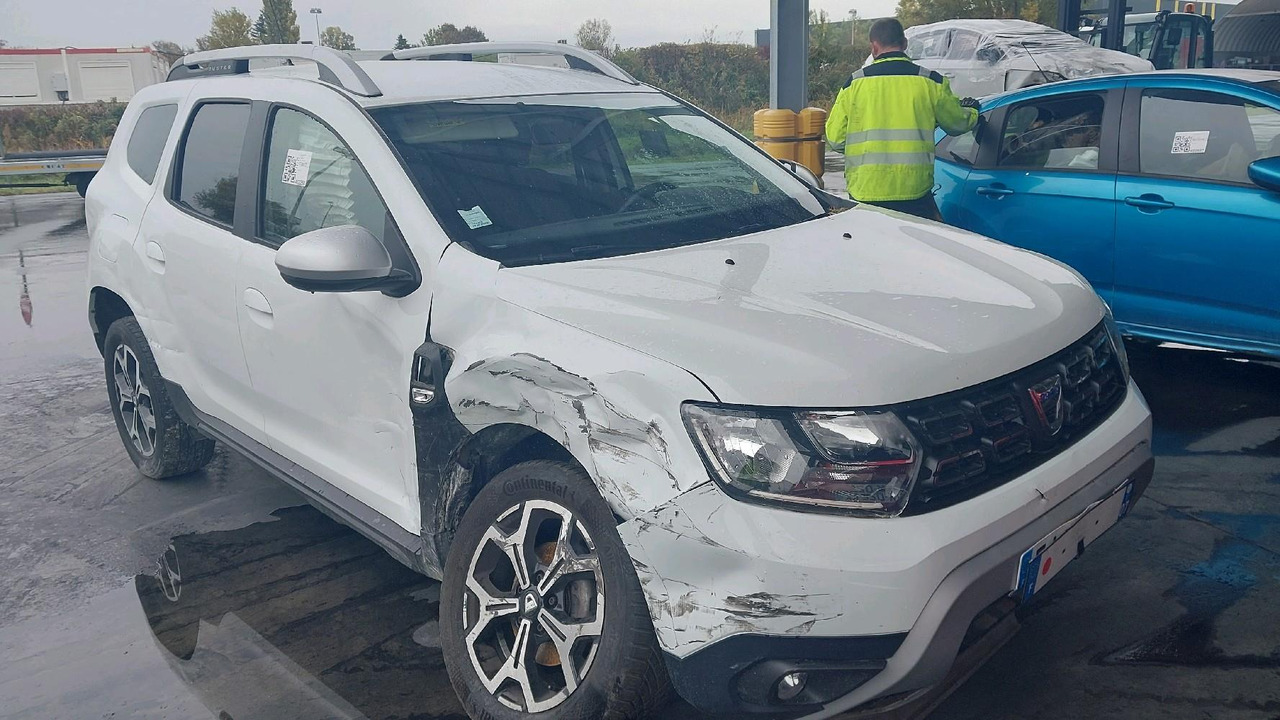 DACIA DUSTER II 1.5 BLUEDCI 115 - Легковой автомобиль: фото 2 DACIA DUSTER II 1.5 BLUEDCI 115 - Легковой автомобиль: фото 2