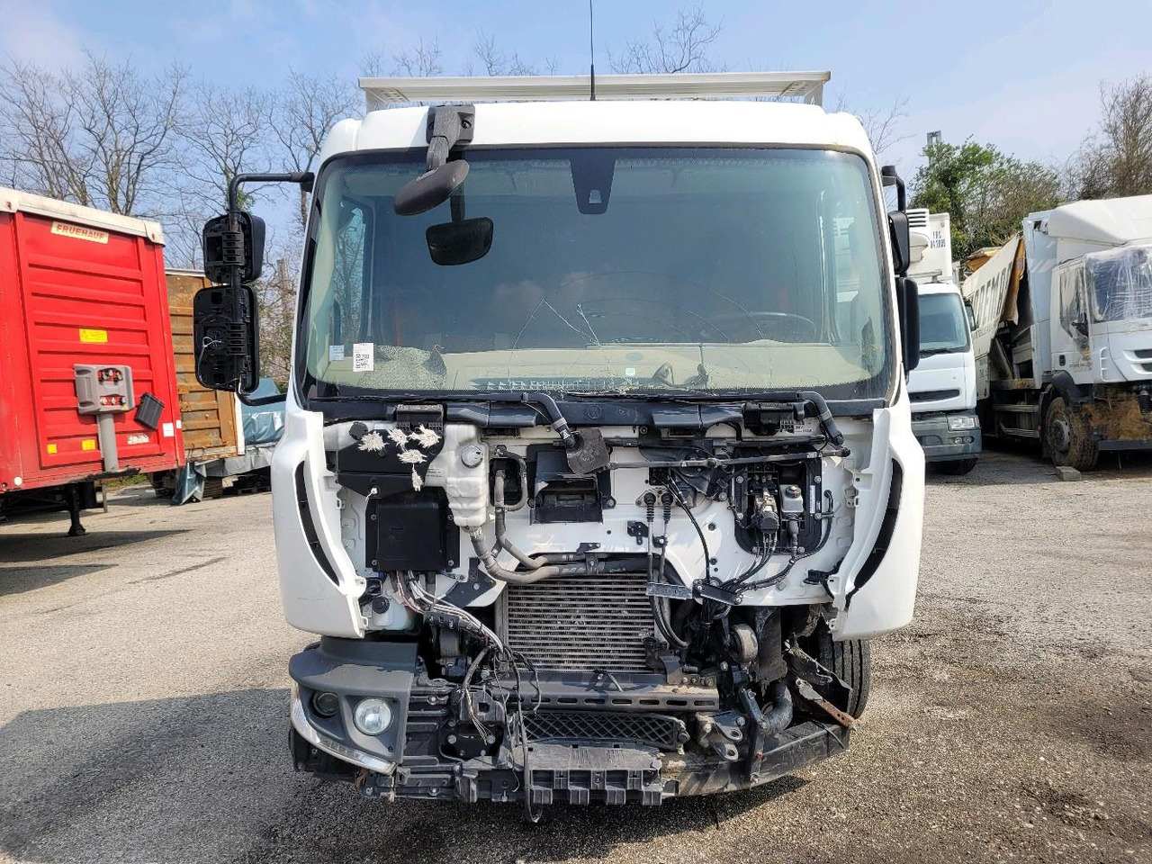 RENAULT D12 - Грузовик-шасси: фото 2 RENAULT D12 - Грузовик-шасси: фото 2