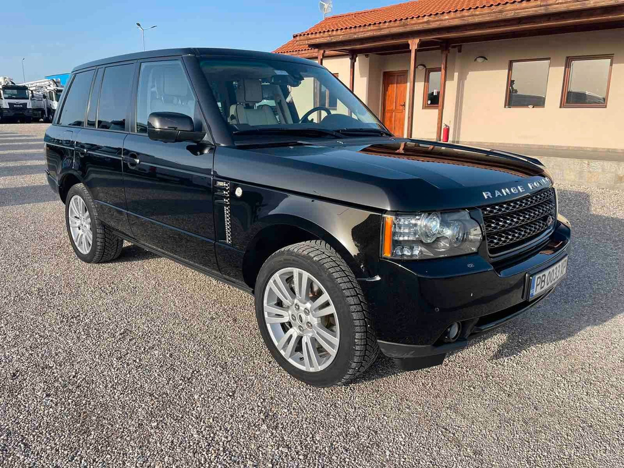 Land Rover Range Rover Vogue 4.4 TDV8 - Внедорожник: фото 1 Land Rover Range Rover Vogue 4.4 TDV8 - Внедорожник: фото 1